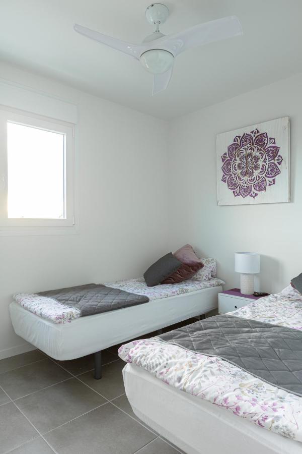Sunny Apartment In Denia With Outdoor Swimming Pool And Garage Parking Place Included, 300M From The Sandy Beach Extérieur photo