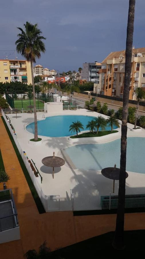 Sunny Apartment In Denia With Outdoor Swimming Pool And Garage Parking Place Included, 300M From The Sandy Beach Extérieur photo