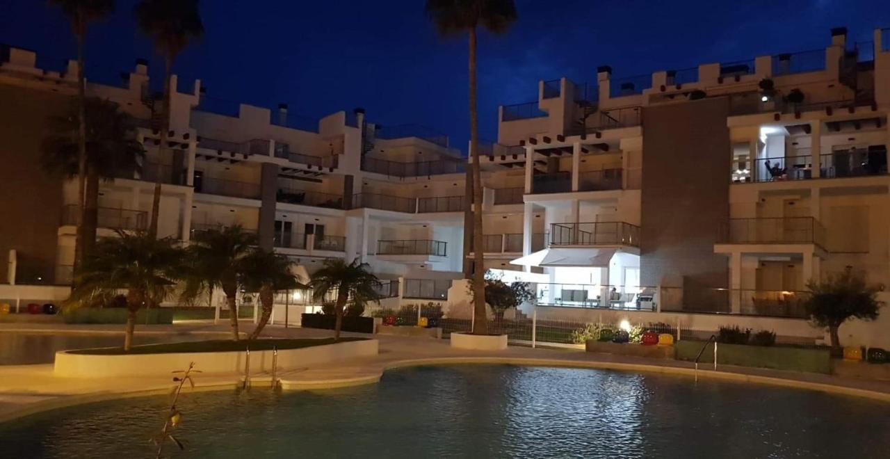 Sunny Apartment In Denia With Outdoor Swimming Pool And Garage Parking Place Included, 300M From The Sandy Beach Extérieur photo