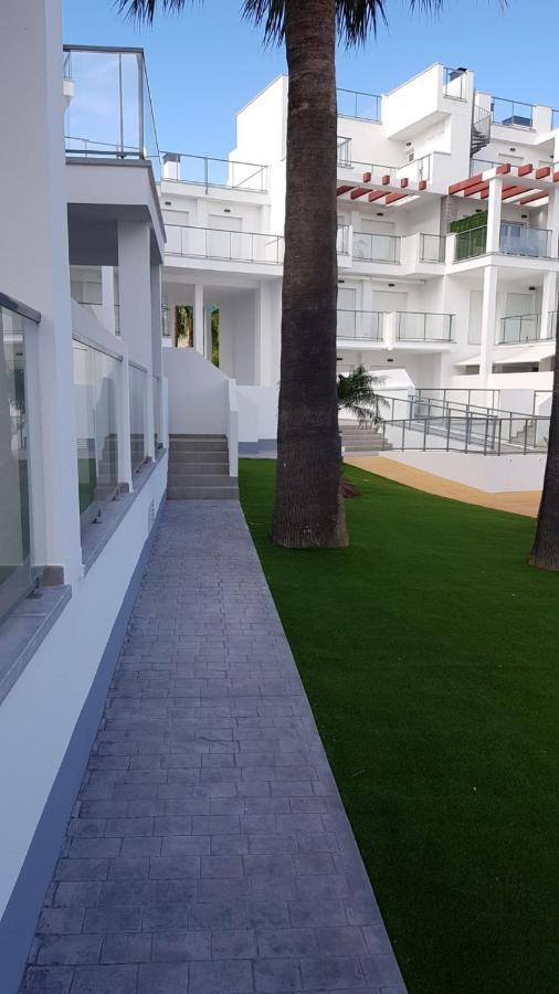Sunny Apartment In Denia With Outdoor Swimming Pool And Garage Parking Place Included, 300M From The Sandy Beach Extérieur photo